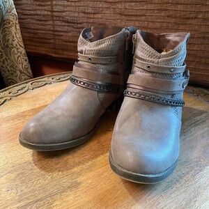 Authentic American Heritage Redbudstone Booties
